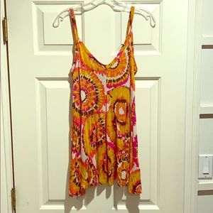 V neck, trapeze style top